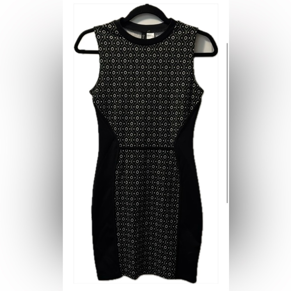 Black fitted dress high neck